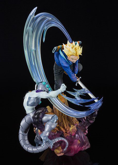 Dragon Ball Z PVC Statue Super Saiyan Future Trunks vs. Freezer 28 cm